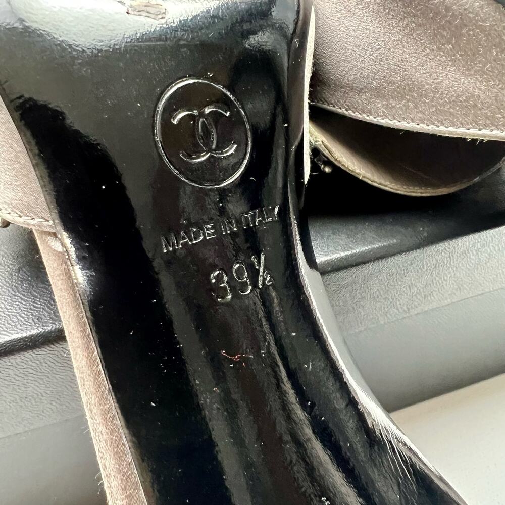 CHANEL Crystal Embellished D'Orsay Pumps EU 39.5 US 9.5 Dark Gray Satin Heels - Picture 11 of 15